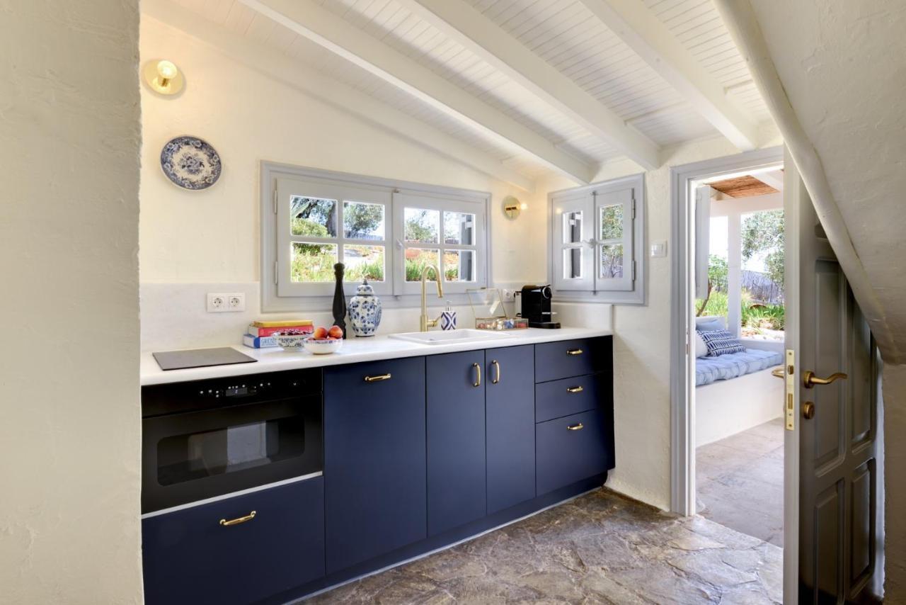 The Dutch Suite, Romantic Boutique Guesthouse Porto Heli Bagian luar foto